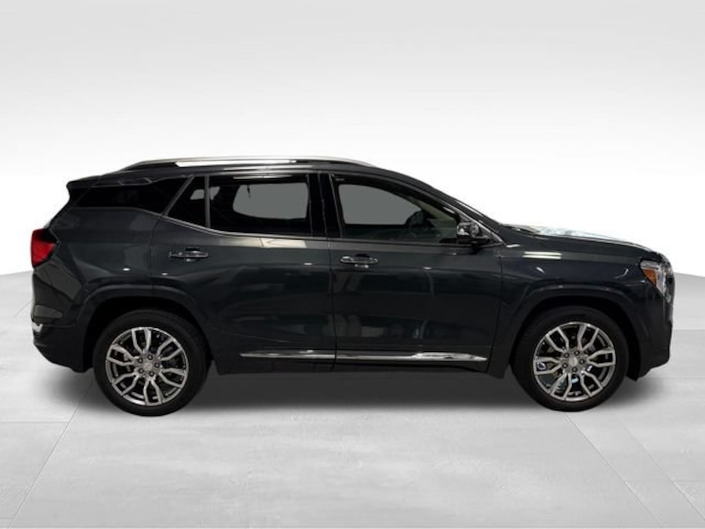 Used 2022 GMC Terrain Denali SUV