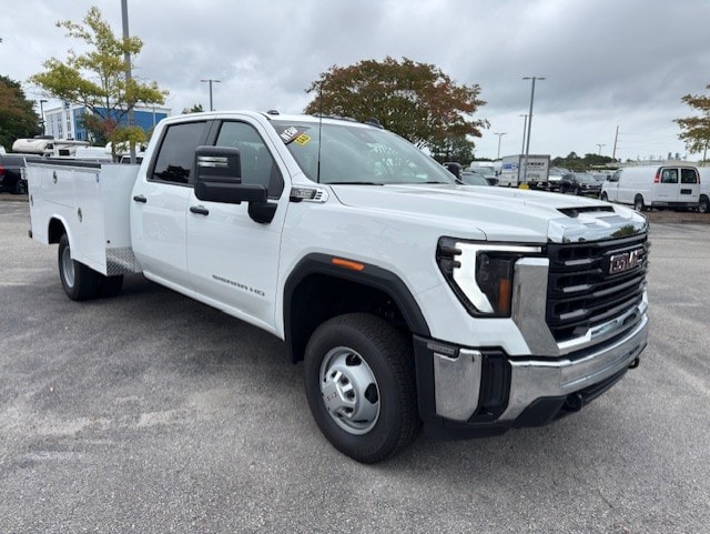 2026 GMC Sierra 3500 Chassis Cab Pro - Photo 1