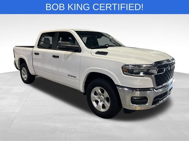 2025 RAM 1500 Big Horn/Lone Star 4x4 Crew Cab 5'7's photo