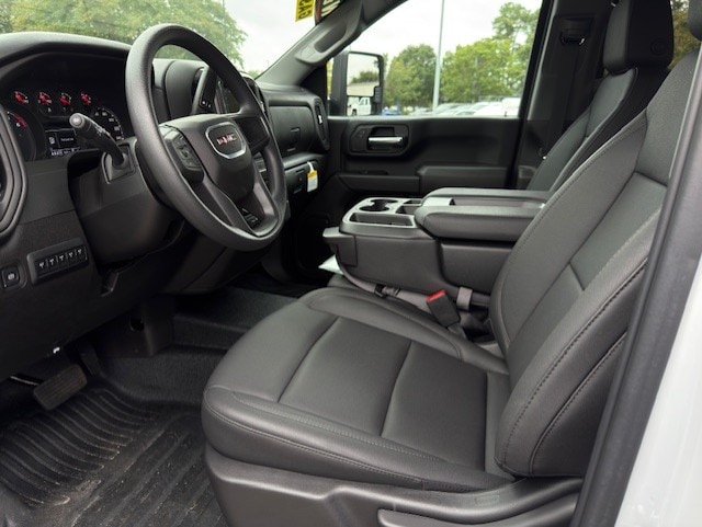 2026 GMC Sierra 3500 Chassis Cab Pro - Photo 8