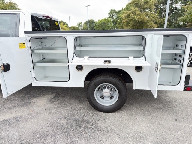 2026 GMC Sierra 3500 Chassis Cab Pro - Photo 6