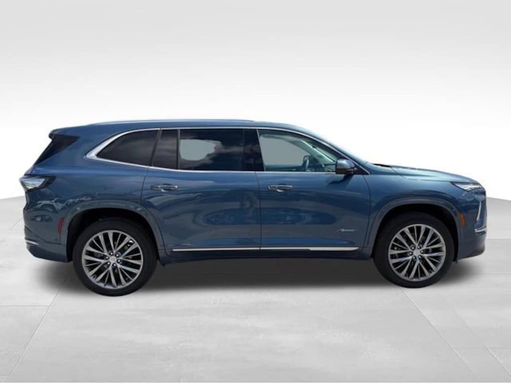 Used 2025 Buick Enclave Avenir SUV