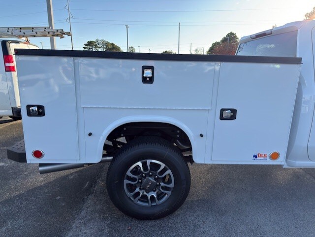 2026 Gmc Sierra 3500 HD Pro photo 3