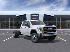 2026 GMC Sierra 3500 HD Chassis Cab Pro Truck