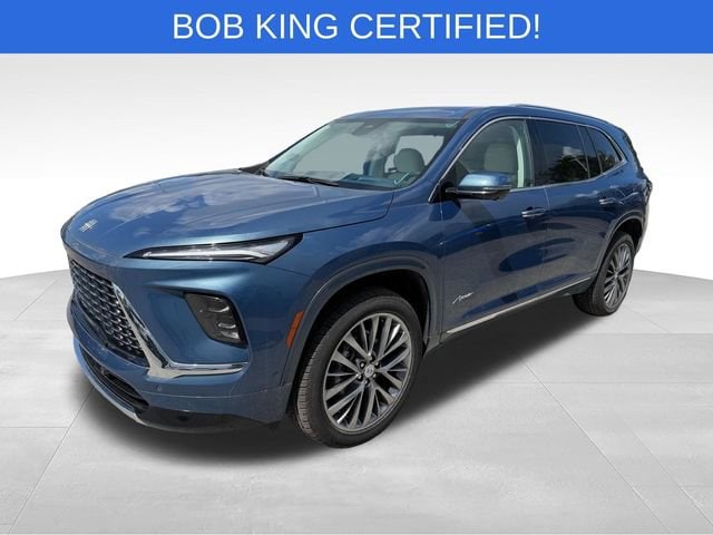 2025 Buick Enclave Avenir's photo