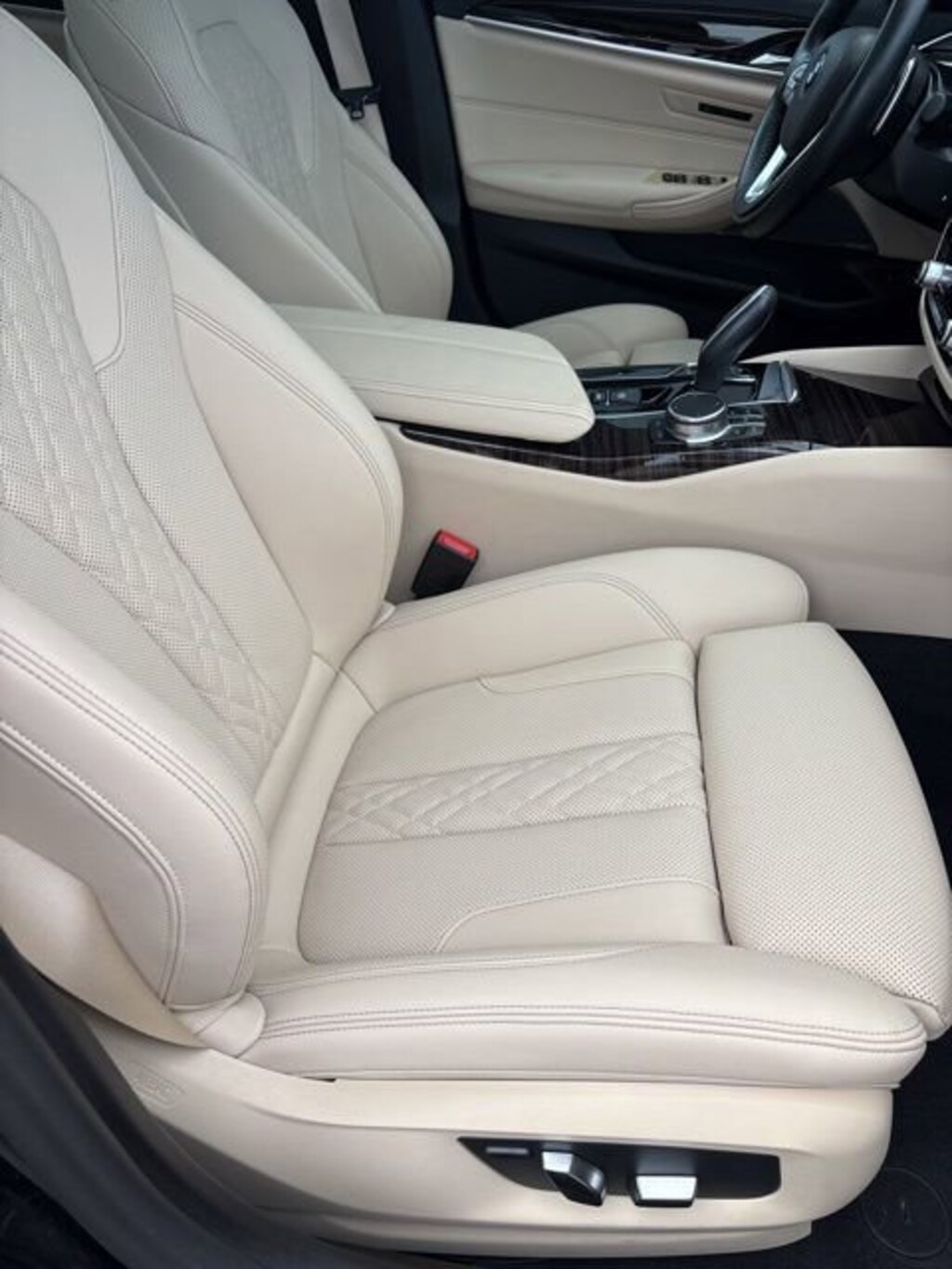 Used 2023 BMW 5 Series  Sedan