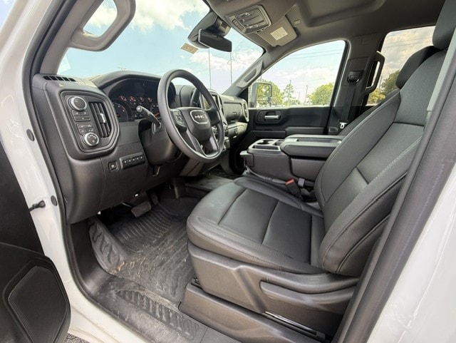 2026 GMC Sierra 3500HD Pro - Photo 8