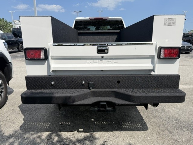 2026 GMC Sierra 3500HD Pro - Photo 4