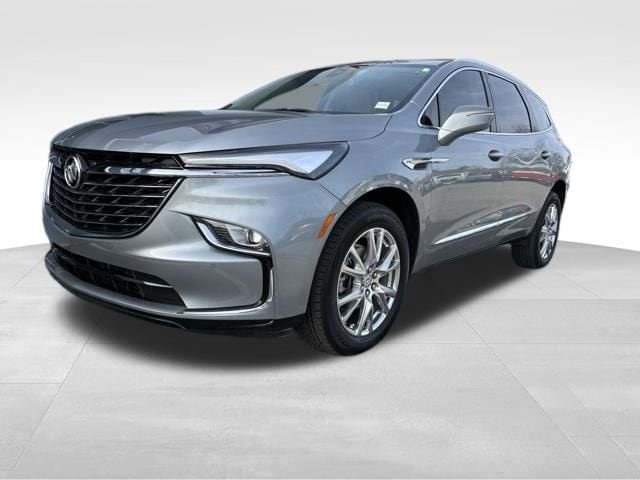 2023 Buick Enclave Essence's photo