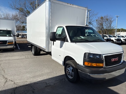 2024 GMC Savana Cutaway 3500 1WT Cutaway Van