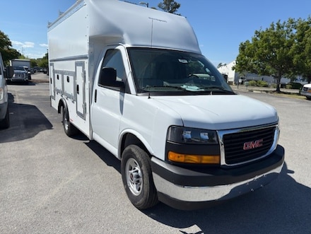 2025 GMC Savana Cutaway 3500 1WT Cutaway Van