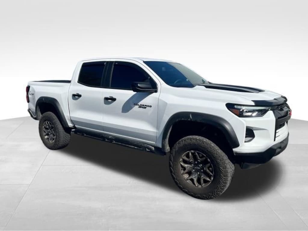 Used 2025 Chevrolet Colorado ZR2 Truck Crew Cab