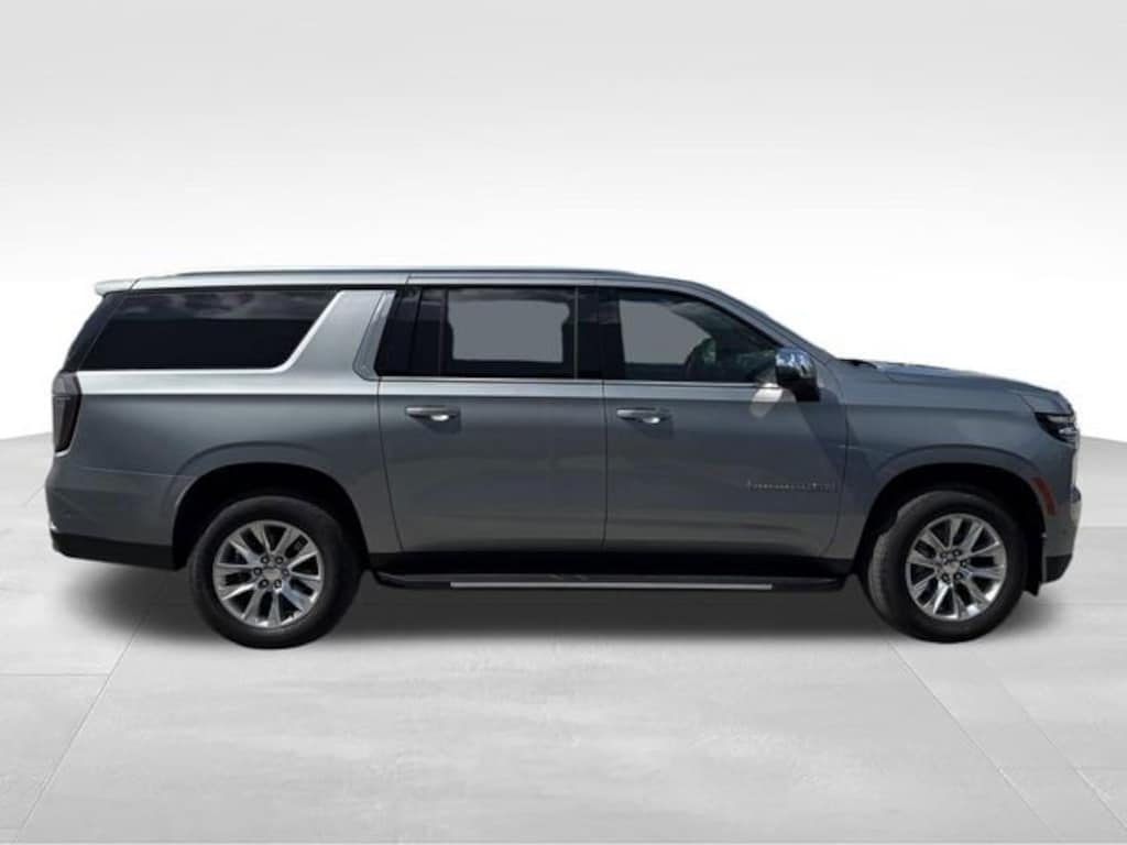 Used 2025 Chevrolet Suburban Premier SUV