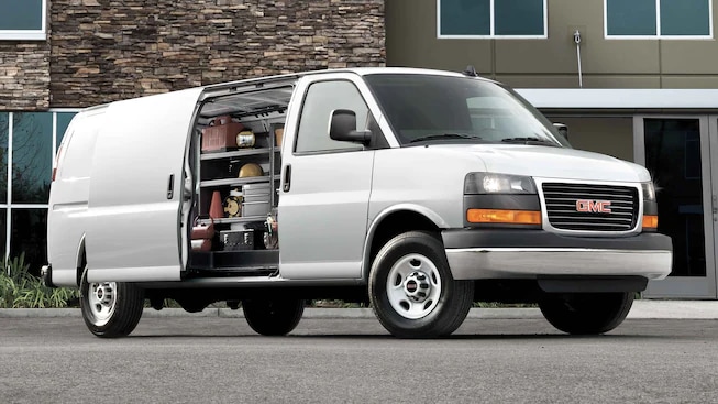 2022-savana-cargo-details-galler.png