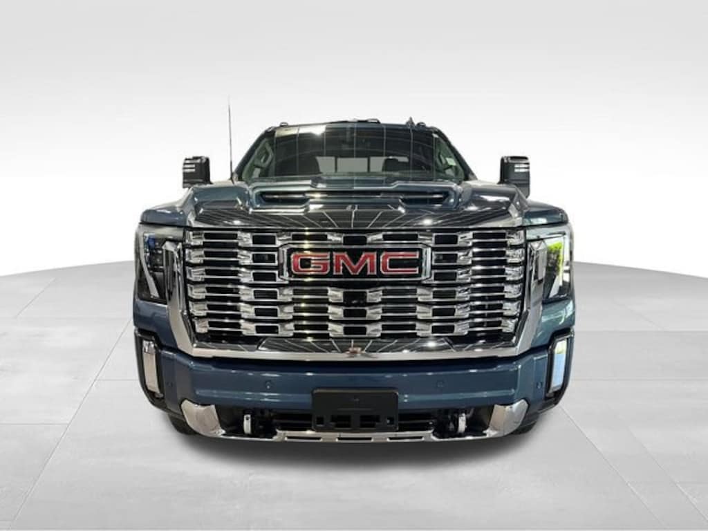 Used 2025 GMC Sierra 2500 HD Denali Truck Crew Cab