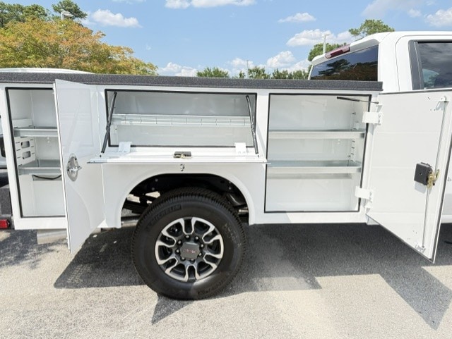 2026 GMC Sierra 3500HD Pro - Photo 3