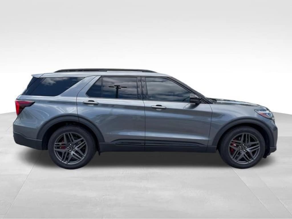Used 2025 Ford Explorer ST SUV