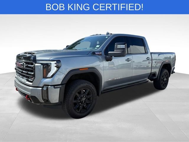 2024 GMC Sierra 4WD Crew Cab Standard Box AT4's photo