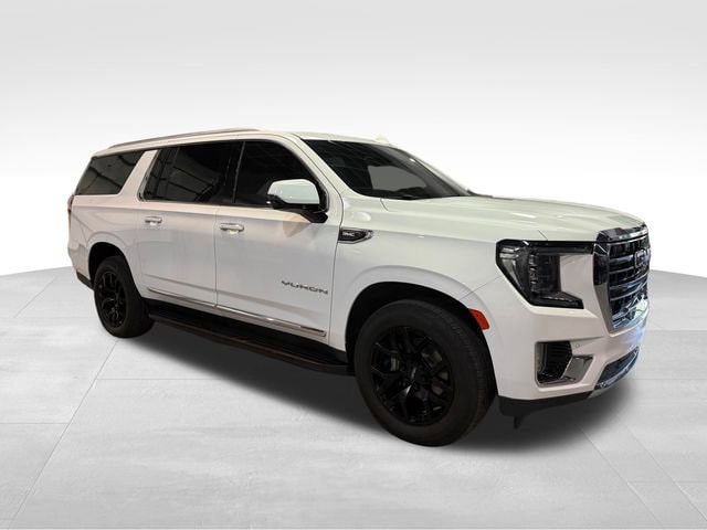 2023 GMC Yukon XL SLT's photo