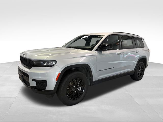 2024 Jeep Grand Cherokee Laredo photo 2