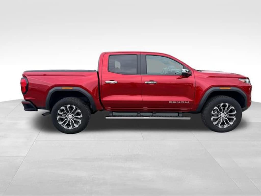 Used 2024 GMC Canyon Denali Truck Crew Cab