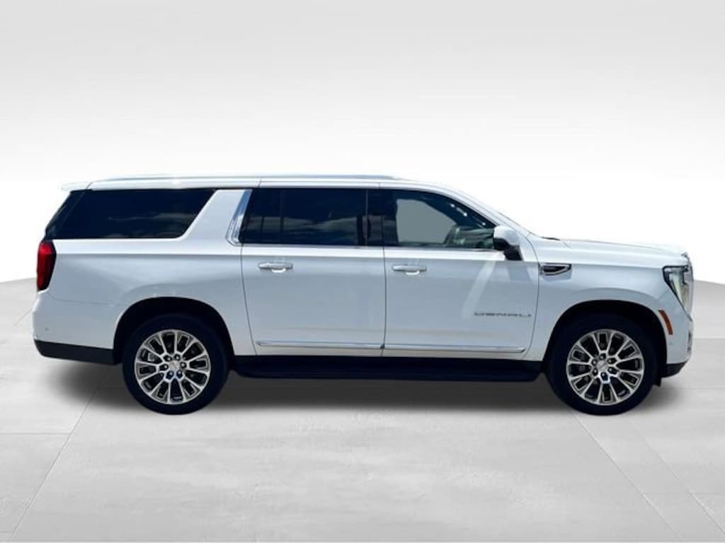 Used 2025 GMC Yukon XL Denali SUV