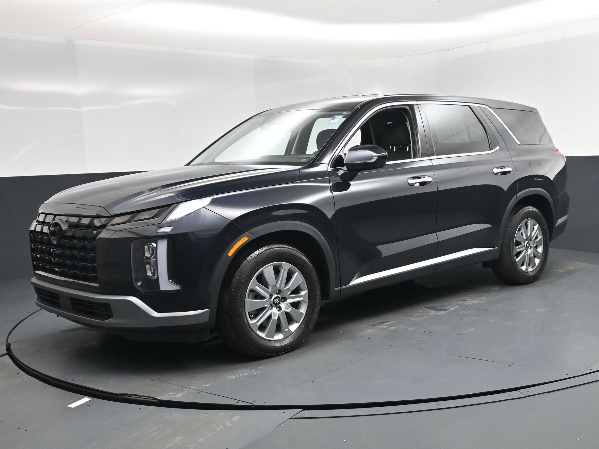 2023 Hyundai Palisade SE's photo