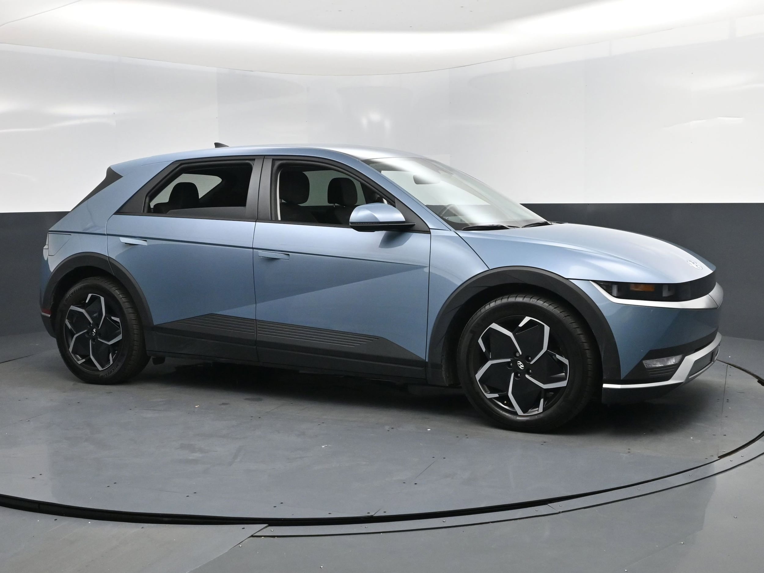 Used 2024 Hyundai IONIQ 5 SE with VIN KM8KM4DE1RU306104 for sale in Winston-Salem, NC