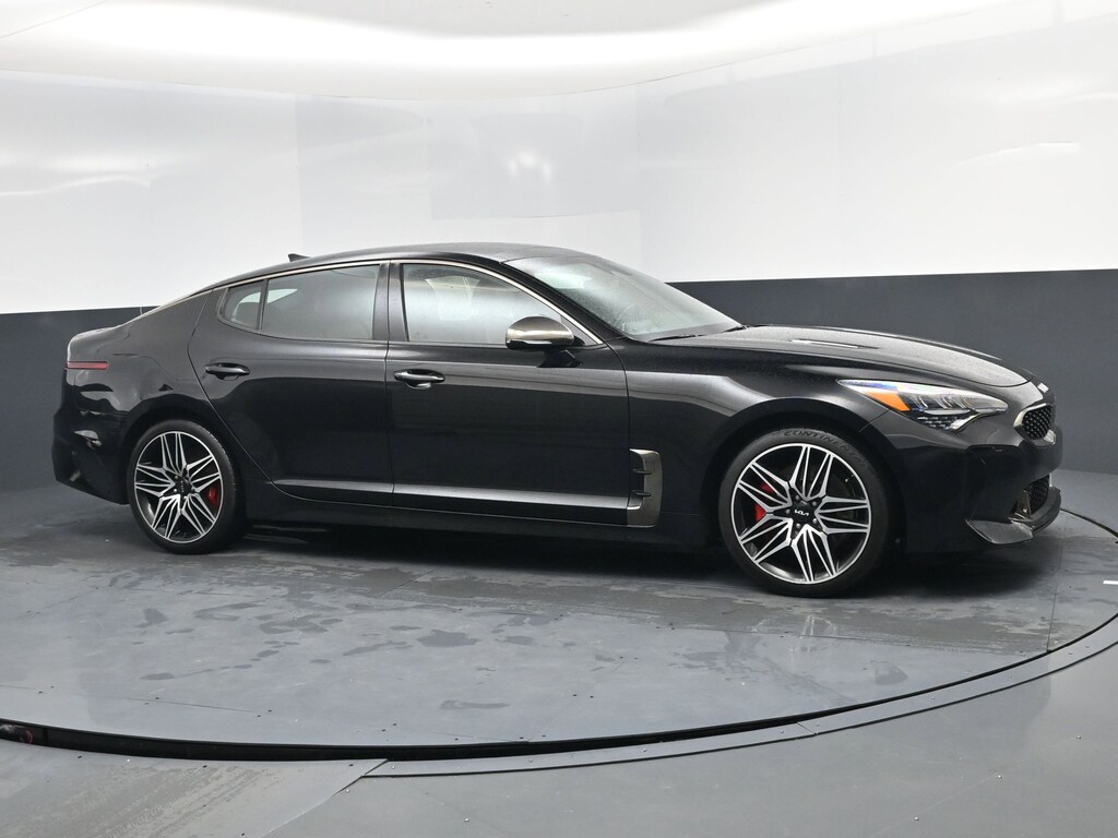 Used 2022 Kia Stinger GT1 Sedan