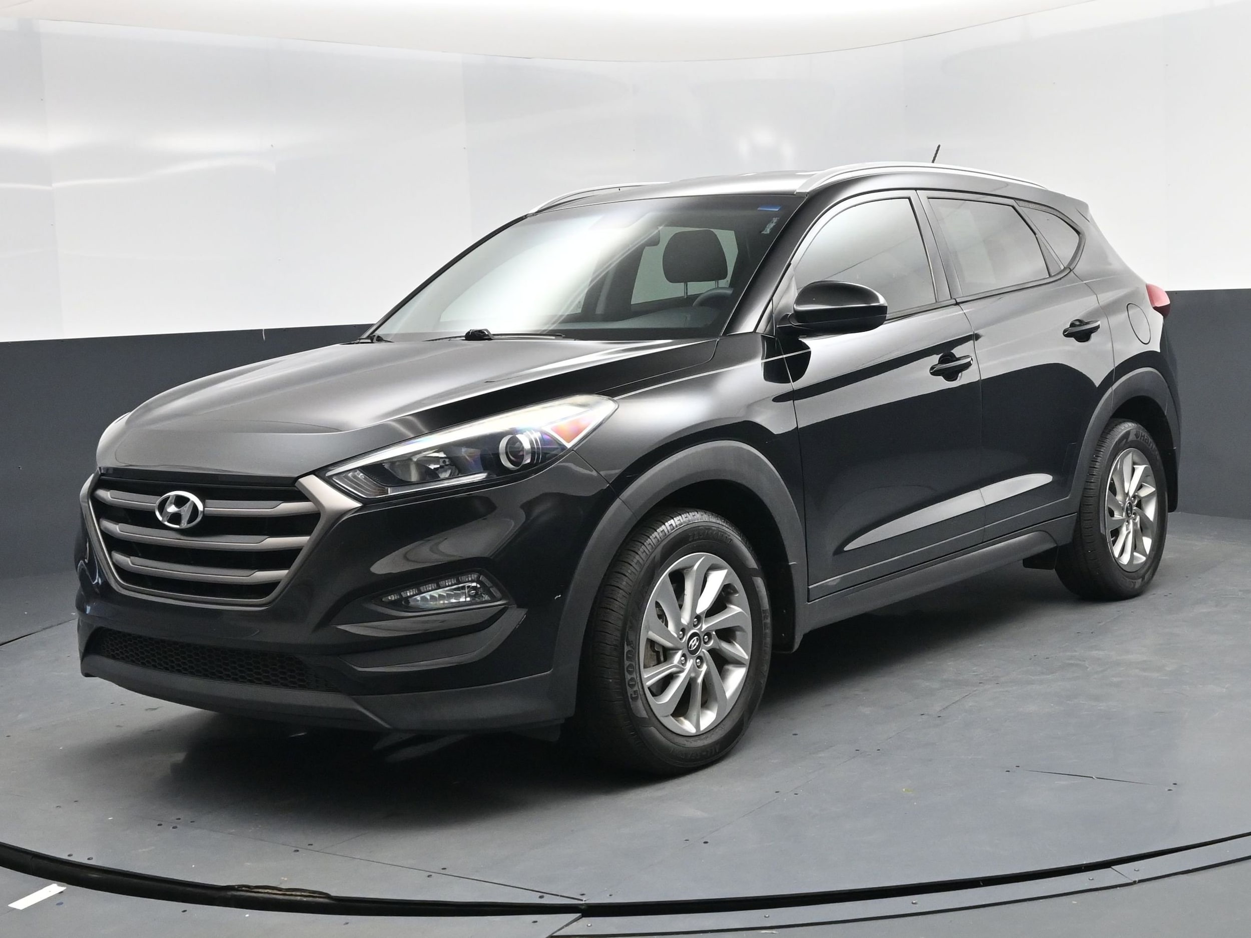 2016 Hyundai Tucson SE's photo