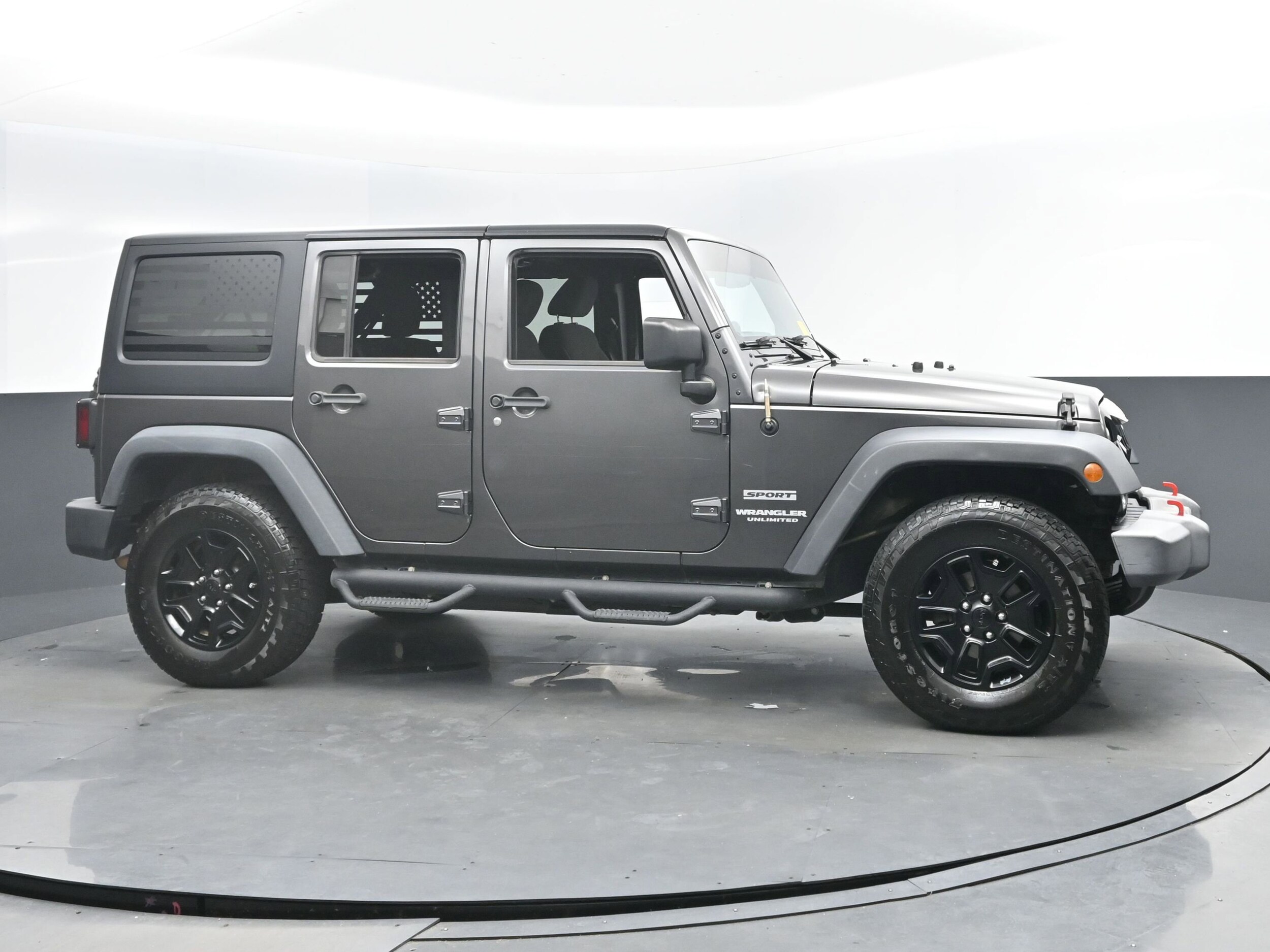 2016 Jeep Wrangler Unlimited Sport photo 2