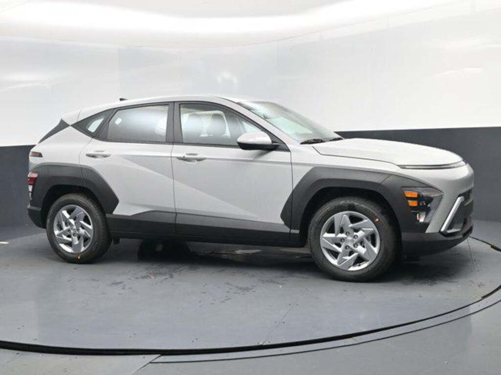 New 2026 Hyundai Kona SE FWD SUV