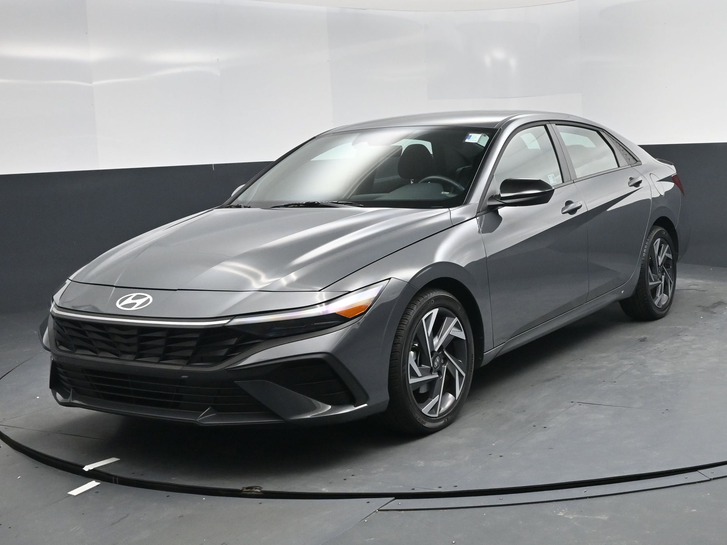 2025 Hyundai Elantra Sedan 