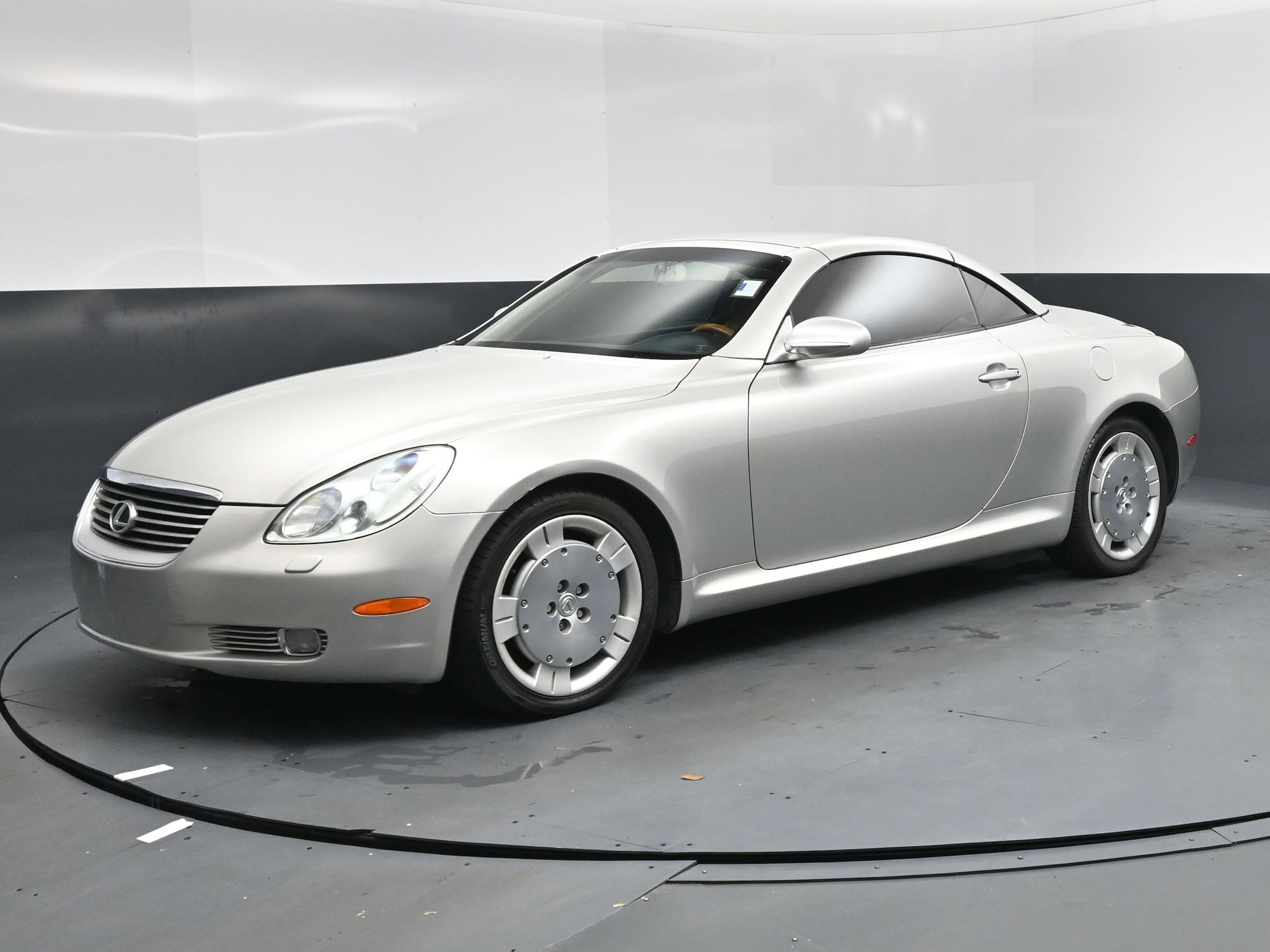 2003 Lexus SC 430's photo