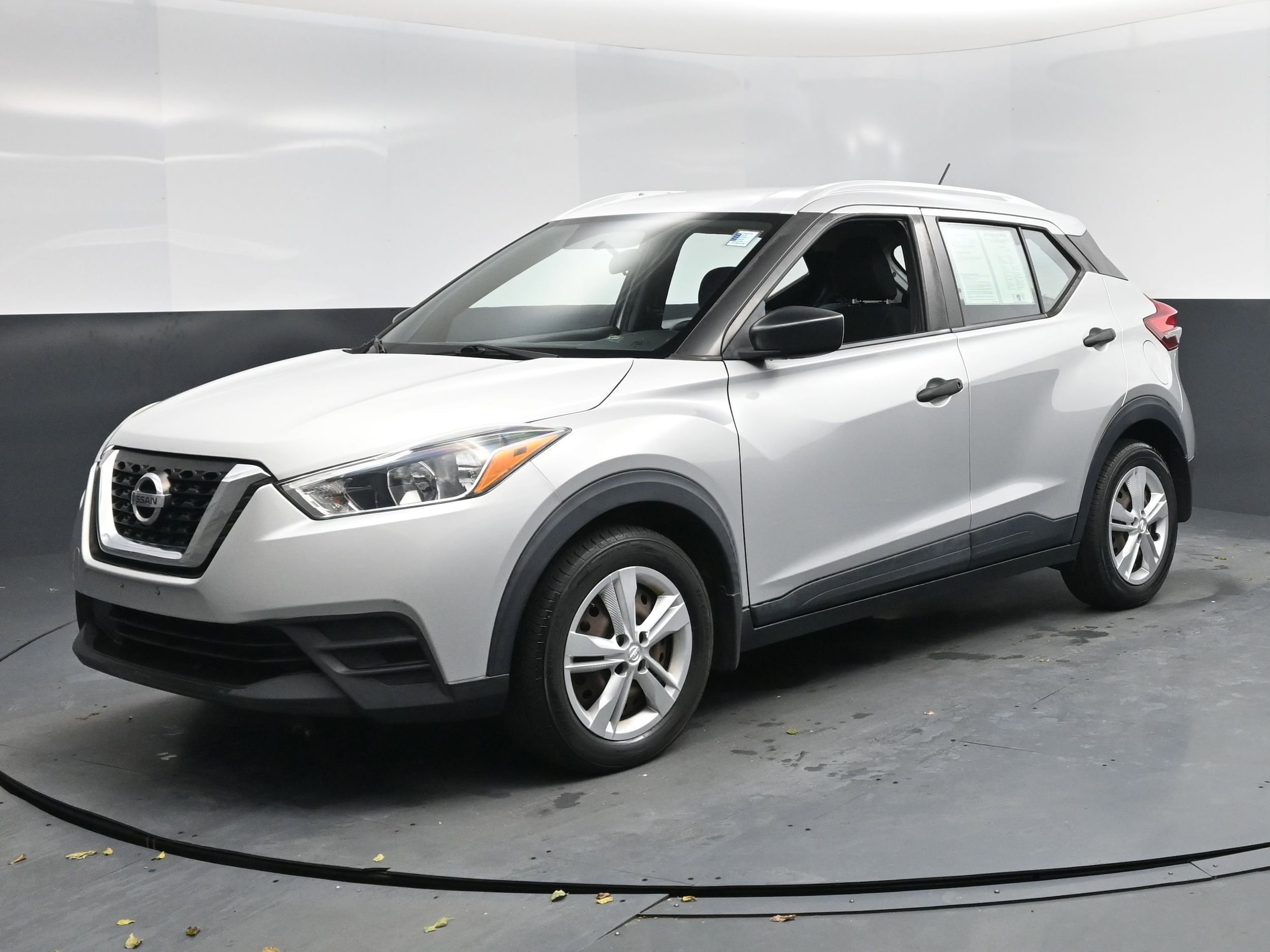 2019 Nissan Kicks S