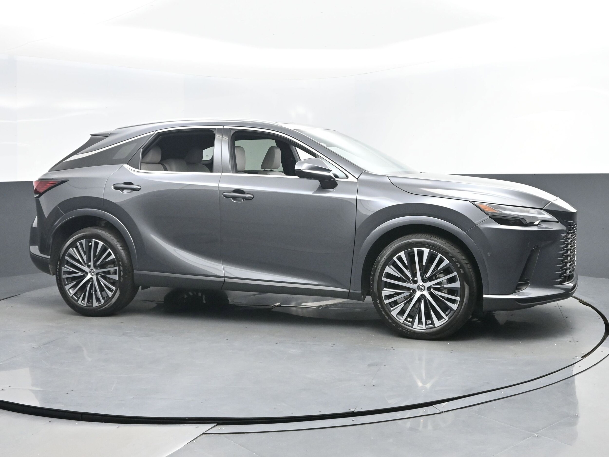 2024 Lexus RX 350 Premium photo 2