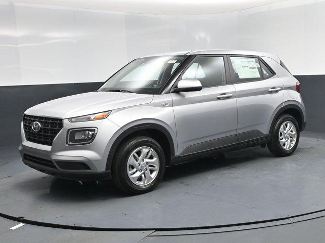 2026 Hyundai Venue SE's photo