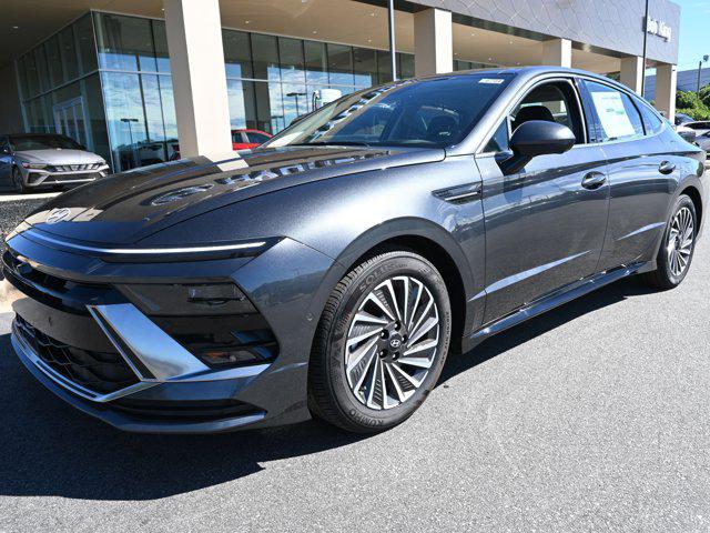 2025 Hyundai Sonata Limited photo 2