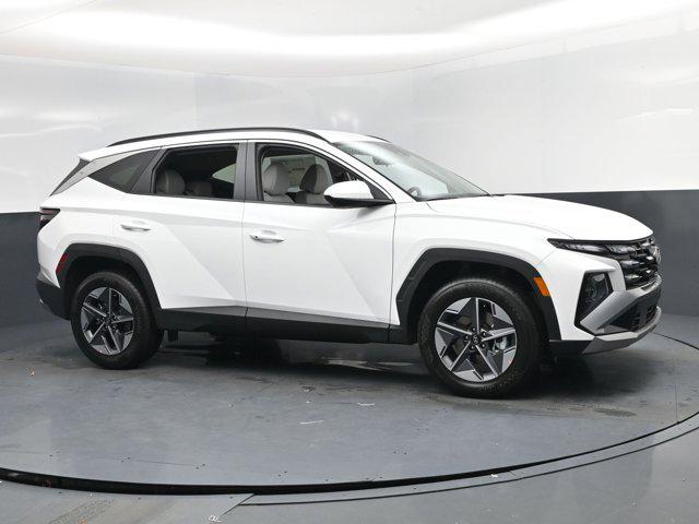 2026 Hyundai Tucson SEL photo 2