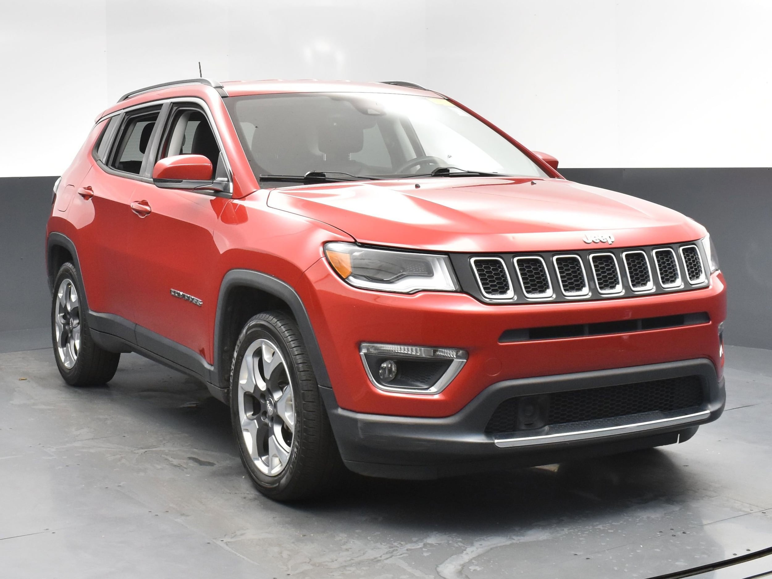 Used 2018 Jeep Compass Limited with VIN 3C4NJCCB8JT358632 for sale in Winston-salem, NC