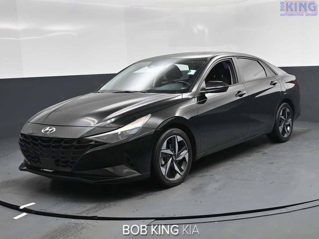 Used 2023 Hyundai Elantra SEL Sedan