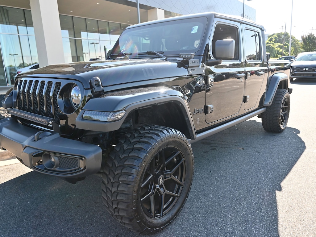 Used 2022 Jeep Gladiator Sport Truck Crew Cab