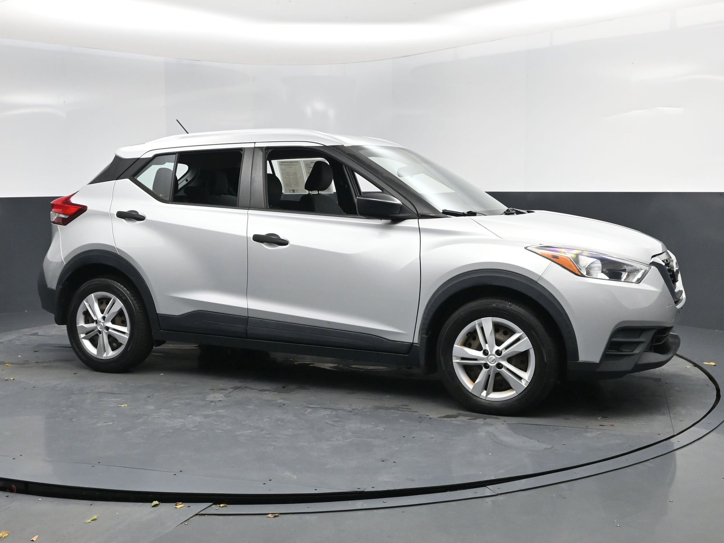 Used 2019 Nissan Kicks S with VIN 3N1CP5CUXKL560038 for sale in Winston-Salem, NC