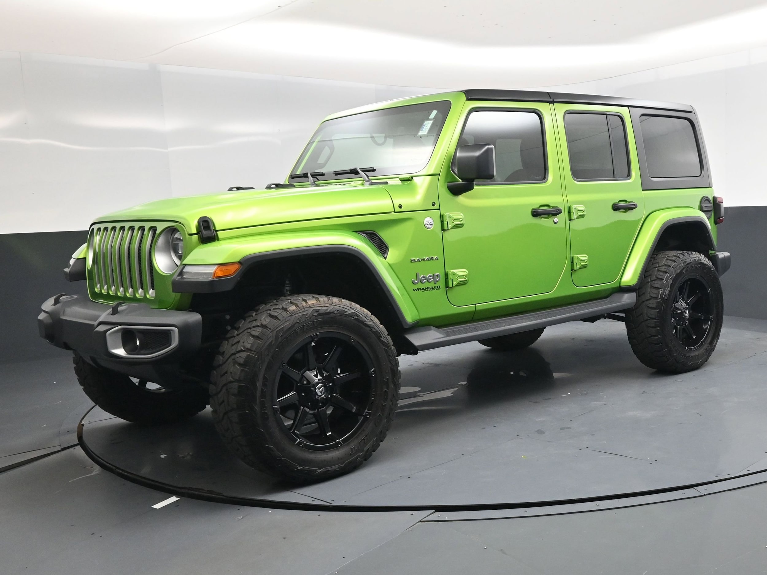 2018 Jeep All-New Wrangler Unlimited Sahara's photo