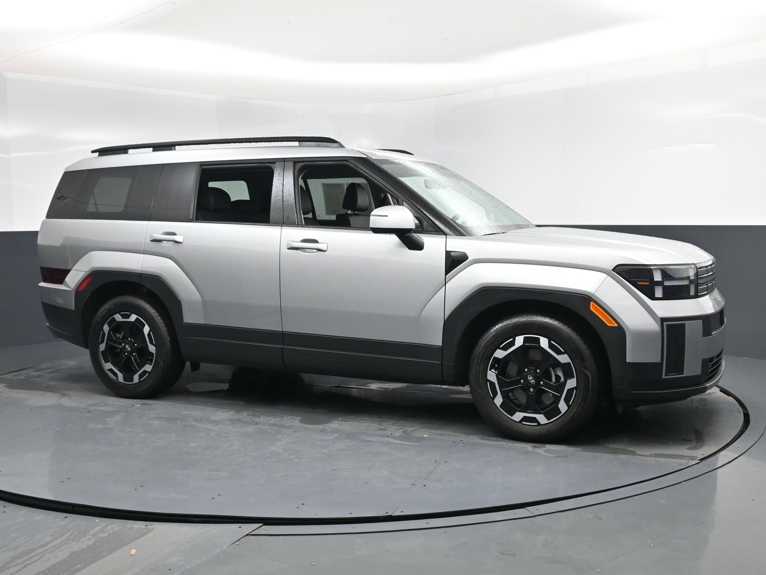 2024 Hyundai Santa Fe SEL photo 2