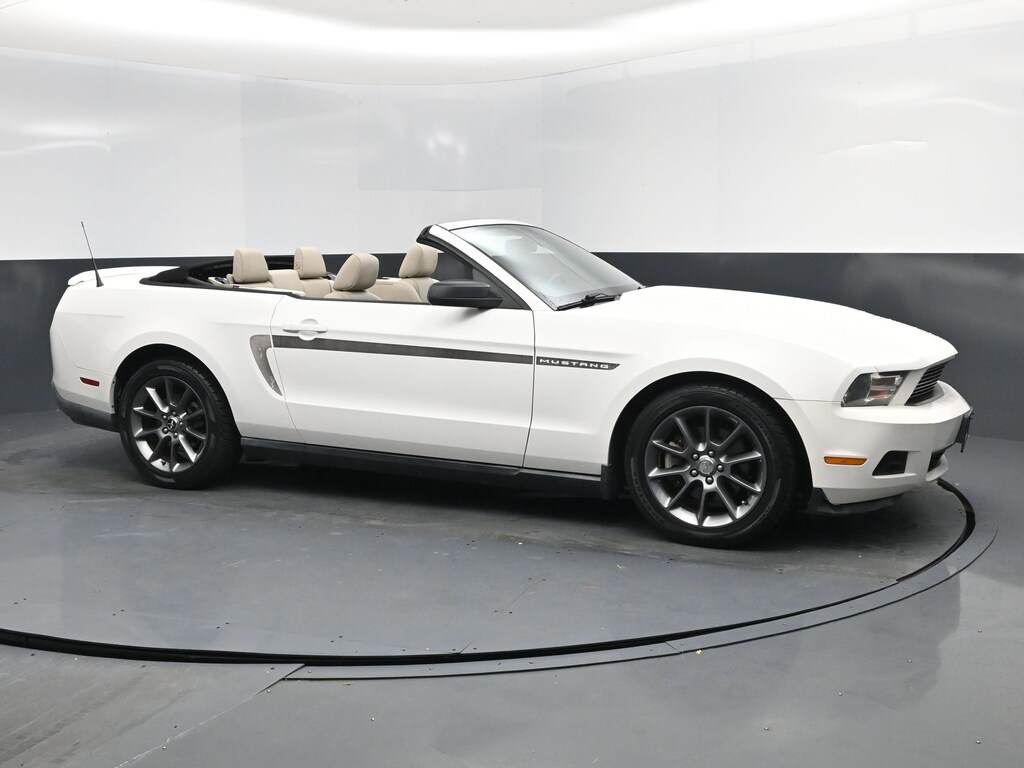 Used 2011 Ford Mustang  Convertible