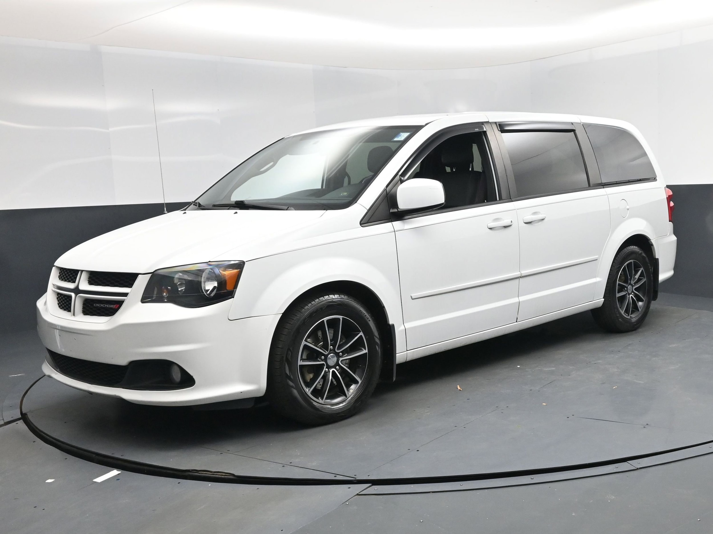 2016 Dodge Grand Caravan R/T