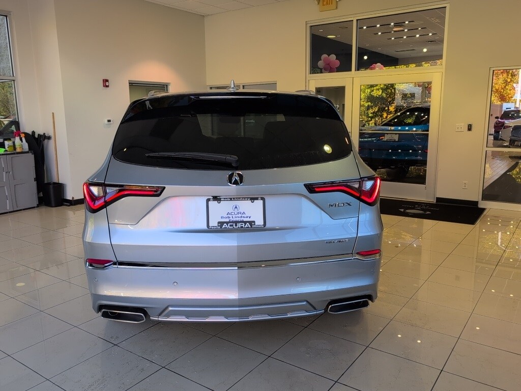 2026 Acura MDX SH-AWD Advance photo 4