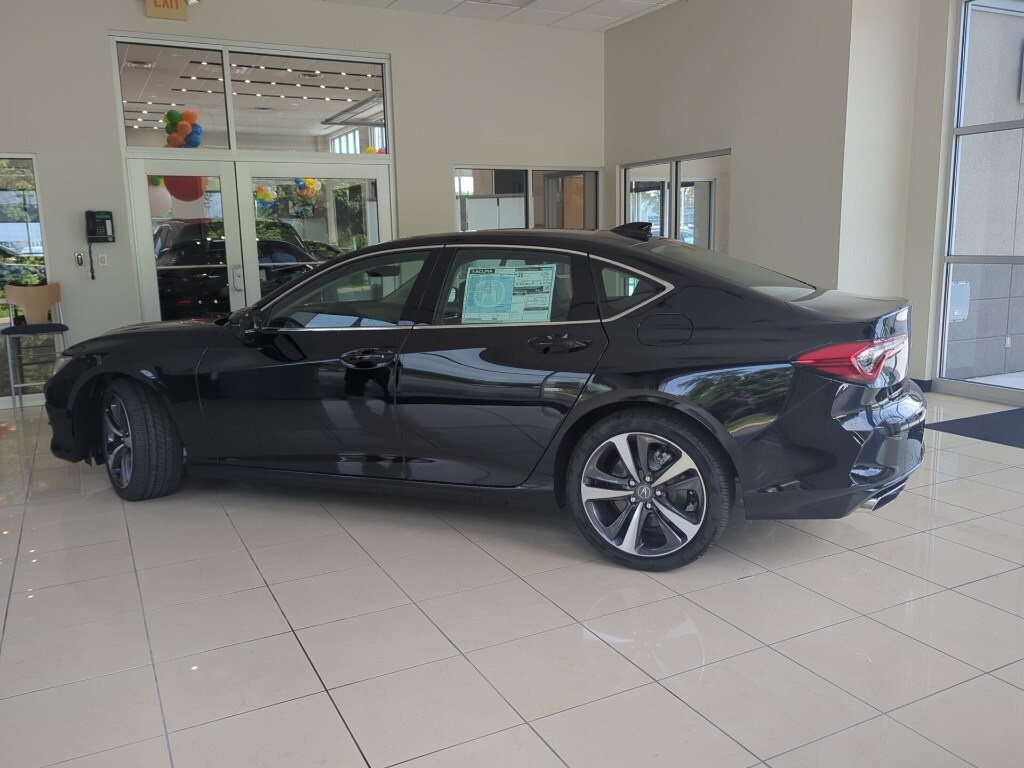 2025 Acura TLX Technology photo 3