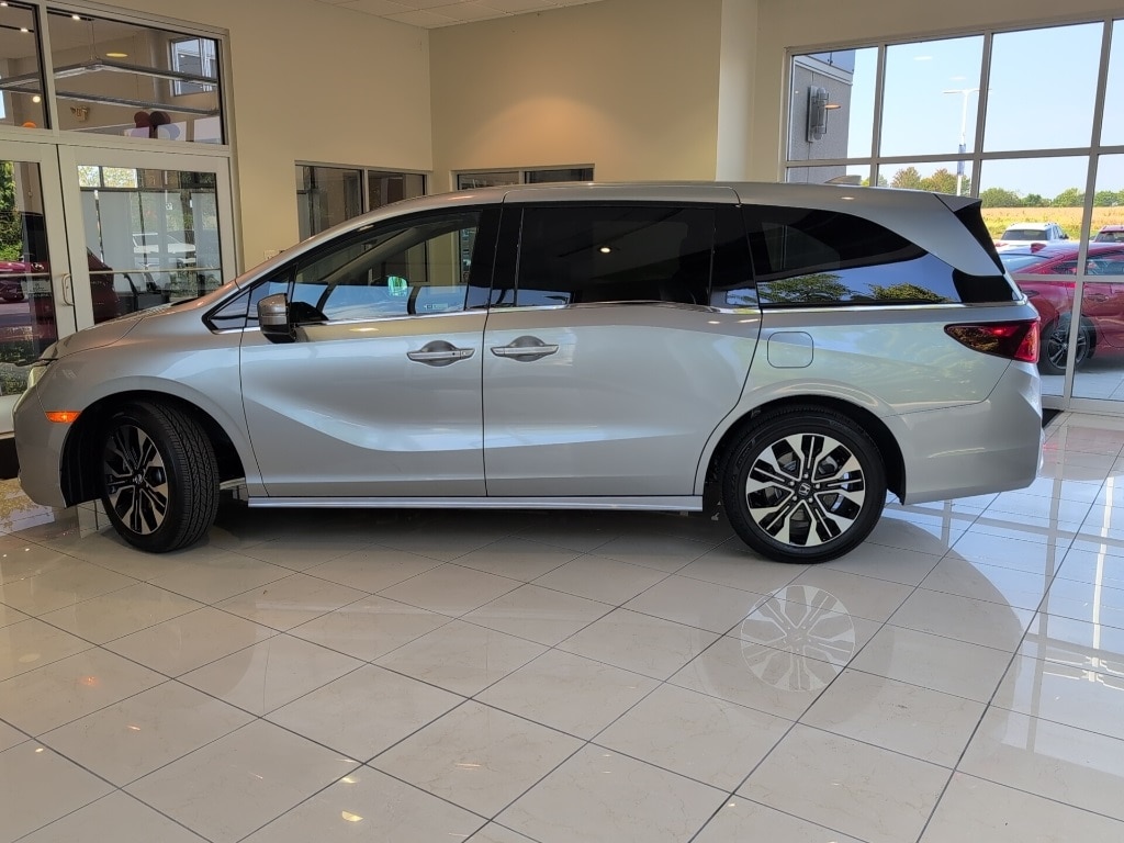 Used 2025 Honda Odyssey Elite Van